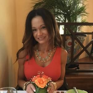 Meet your Posher, Gina